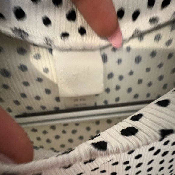 H&M bodysuit - Picture 2 of 2